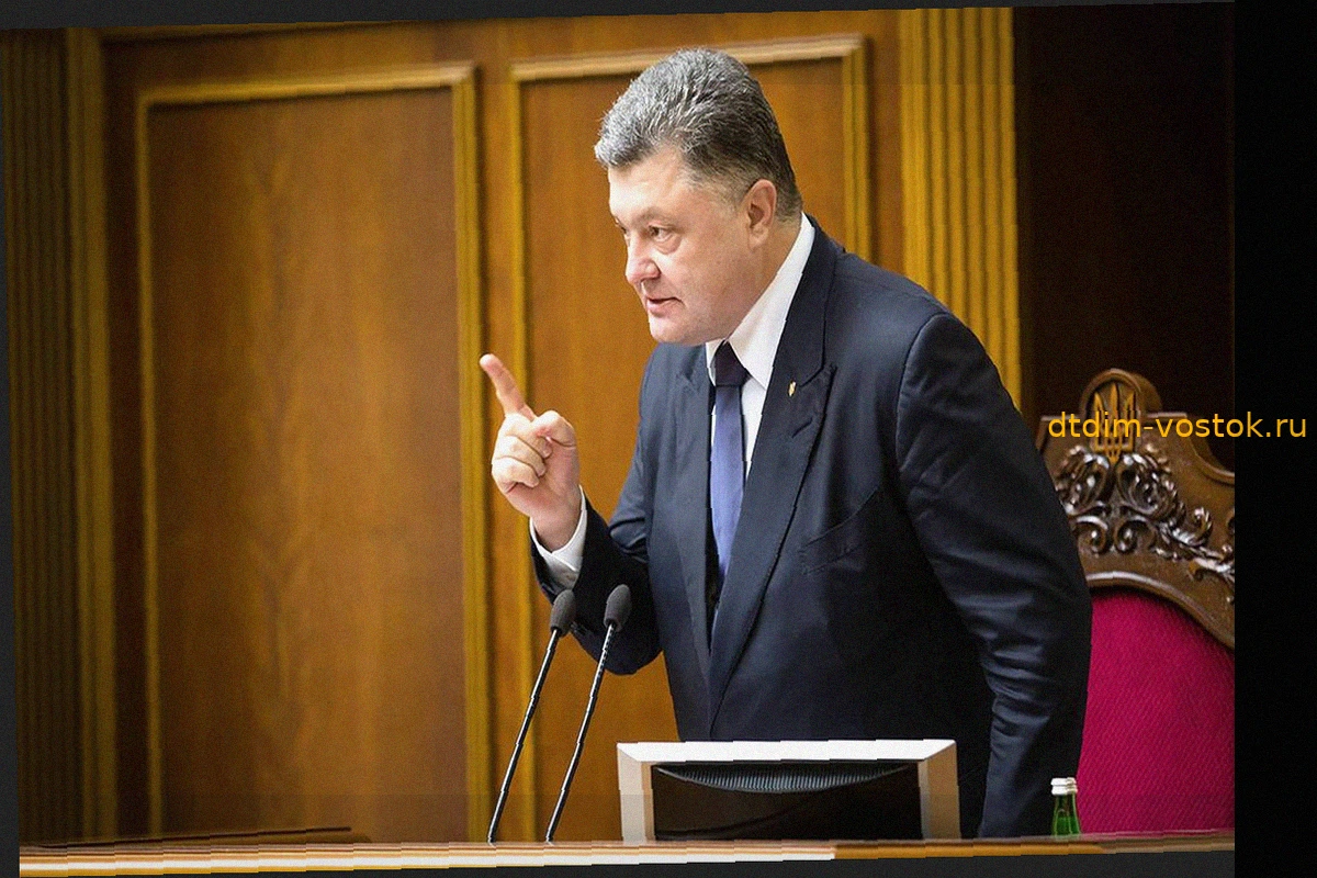 Обвинения в адрес Петра Порошенко: Тыловой батальон для соратников и уклонение от призыва