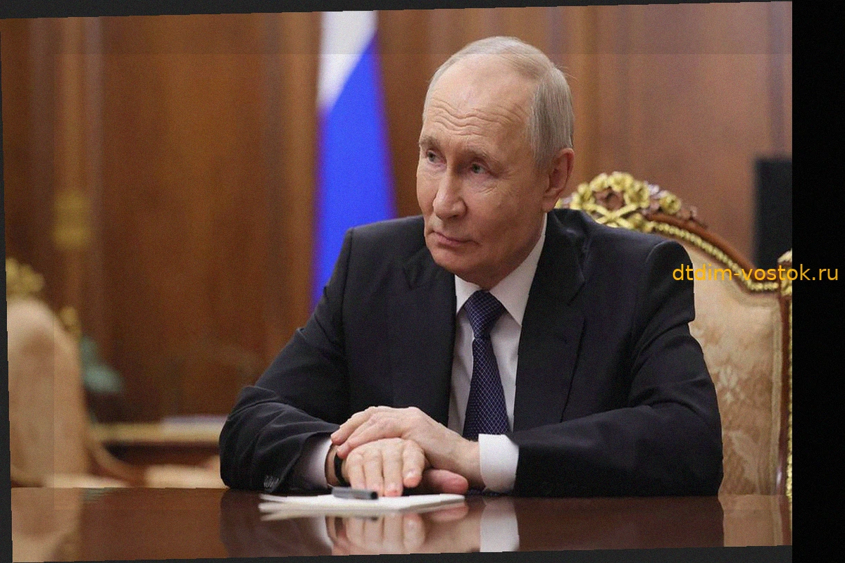 Владимиру Путину доложили об инциденте с беспилотником в Румынии