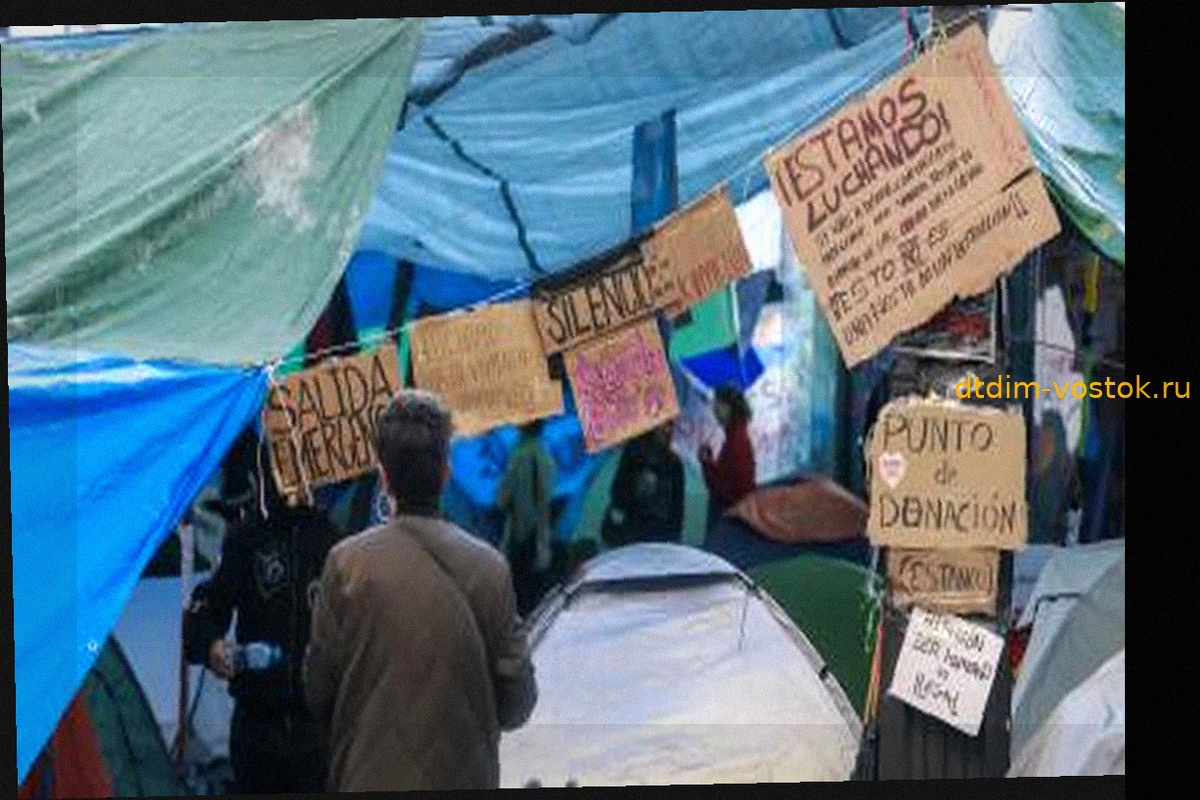 Срочные новости: Жилищные протесты в Барселоне и досрочные выборы, объявленные Педро Санчесом